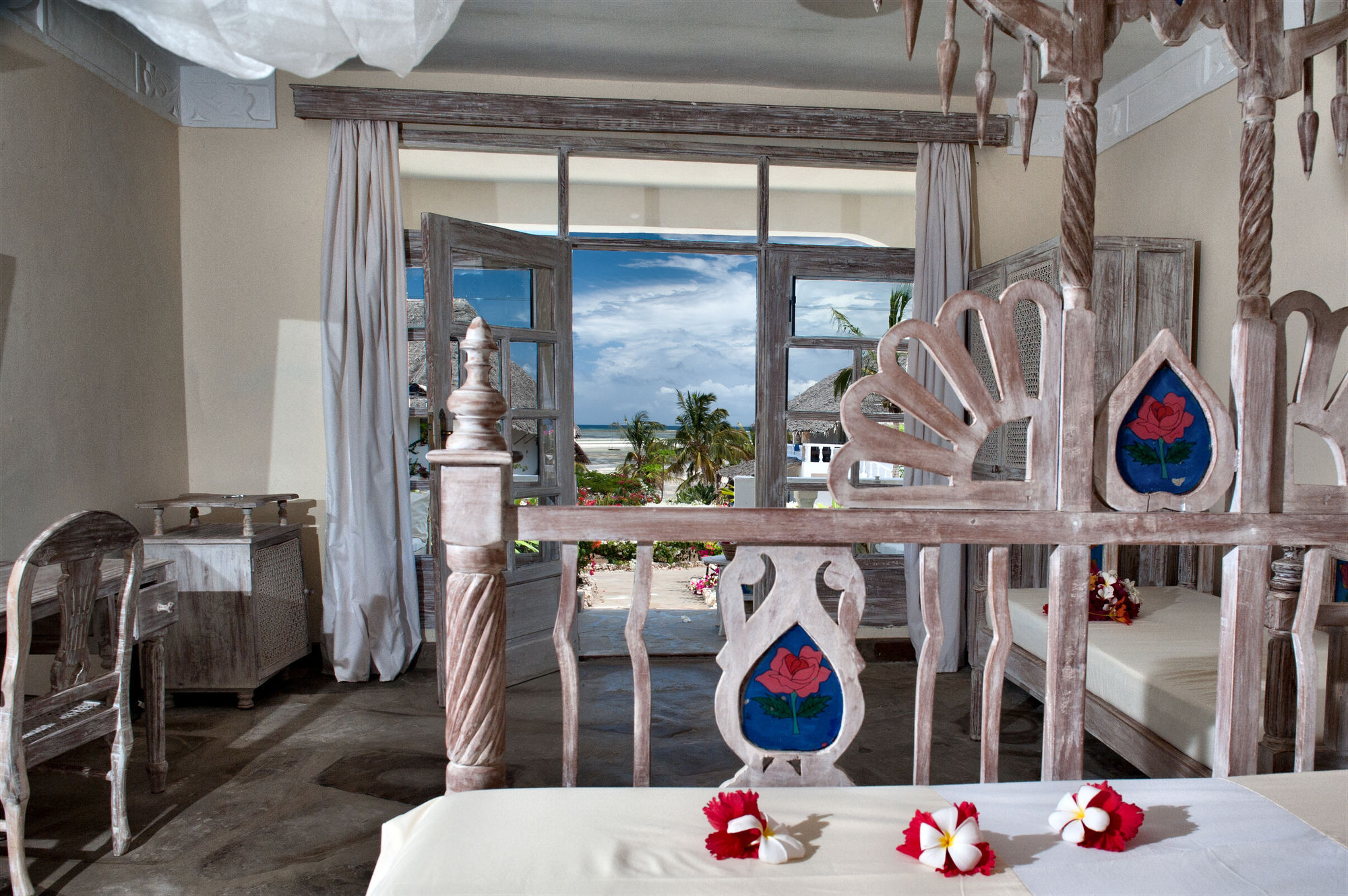 Jacaranda Beach Resort Watamu Exterior photo